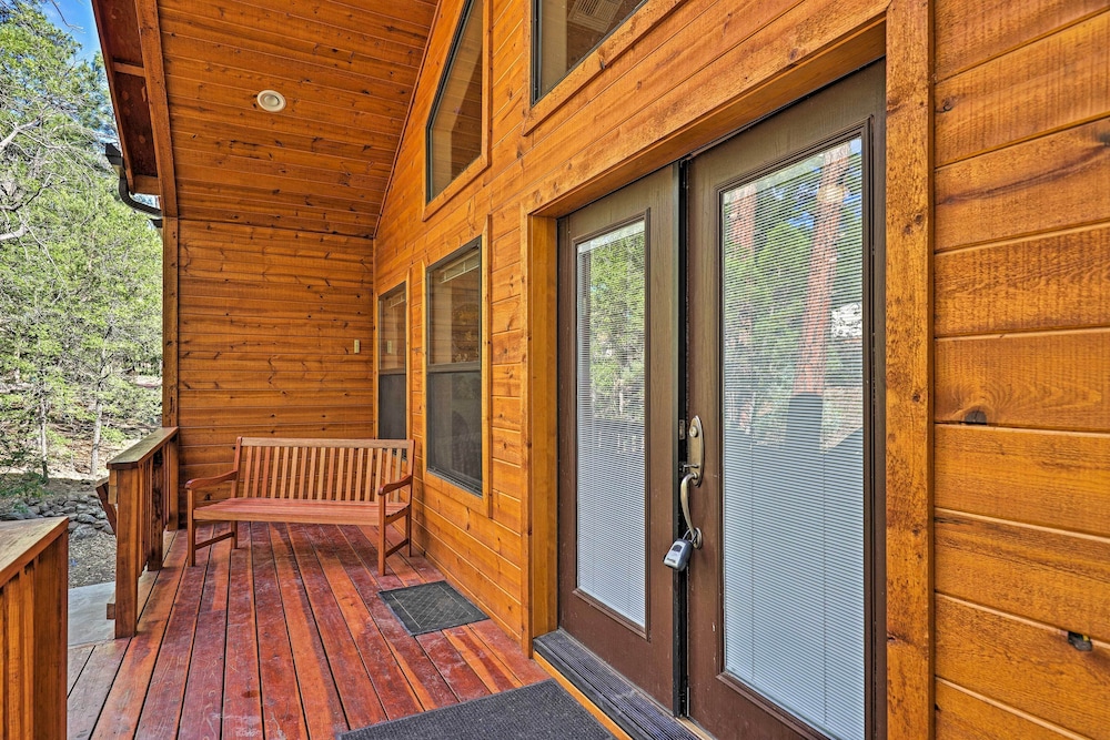 Serene Lakeside Cabin w/ Decks + Edler Lake Views! view 5