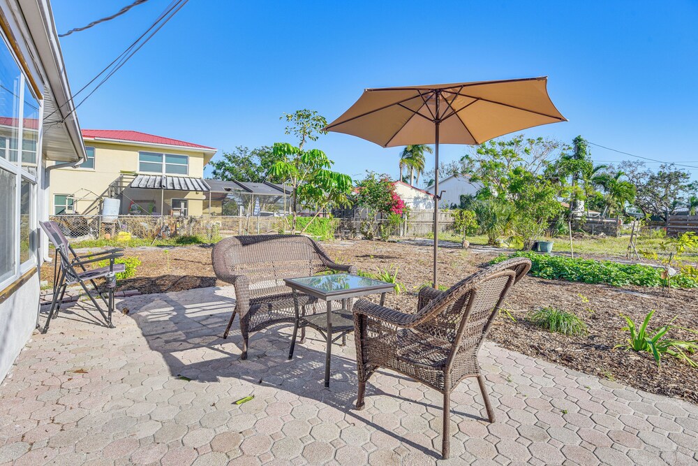 6 Mi to Anna Maria Island: Modern Bradenton Home