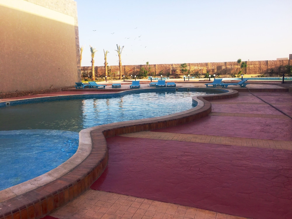 Cecelia Resort