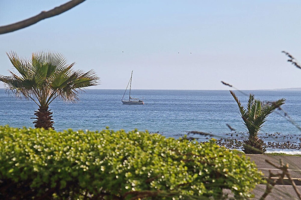 Edward Court 1 Bedroom Sea Facing