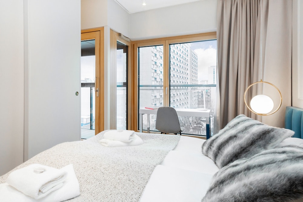 Mennica Residence Apartments by Renters