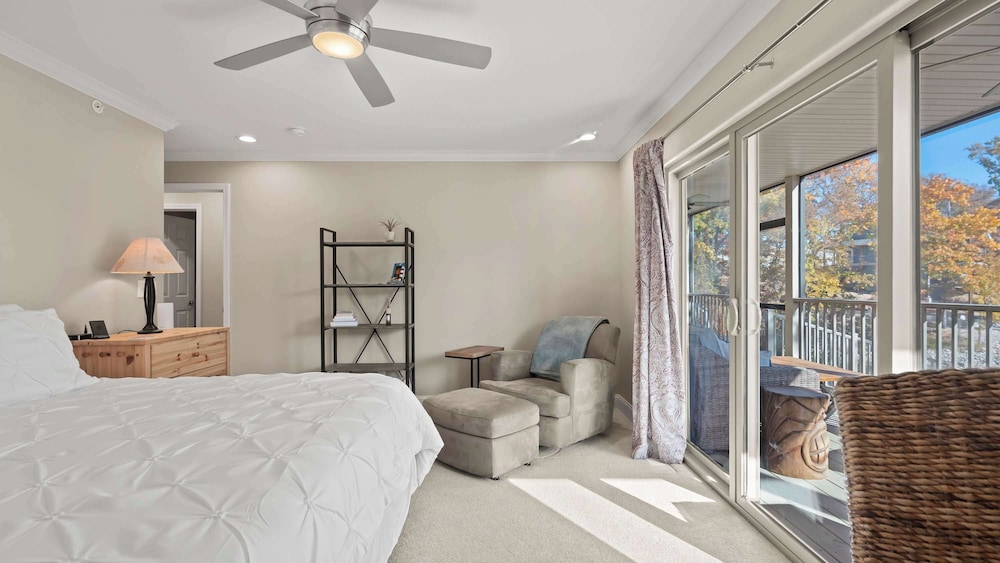 Lakeside Haven - Condo for 8