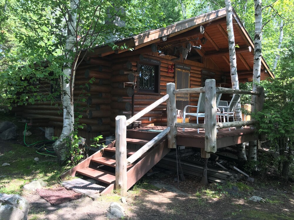 Grey Wolf Lodge