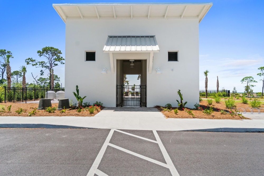 Beach House - Redfish Cove by PHG