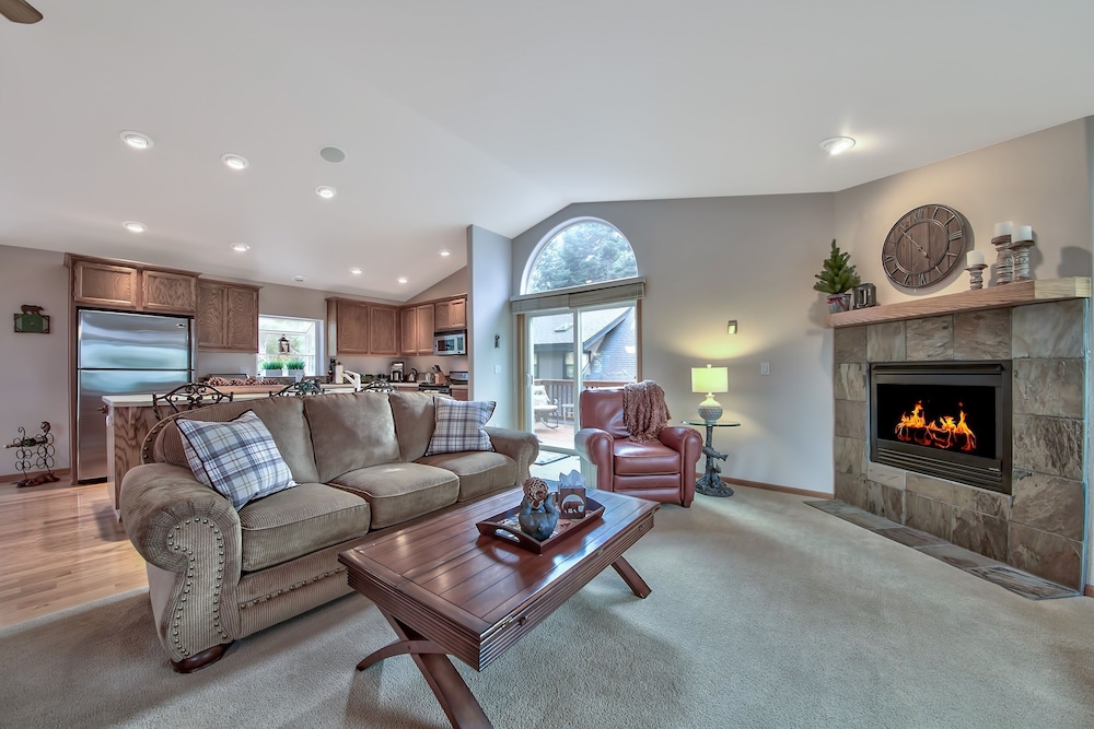 2272l The Lupine Lodge 3 Bedroom Home