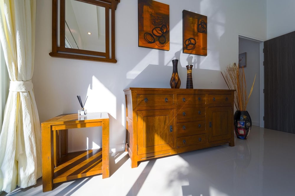Modern Private 3 Bedroom Pool Villa GA1