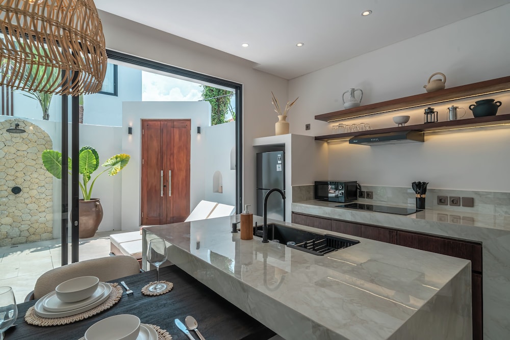 Nova Oasis 1