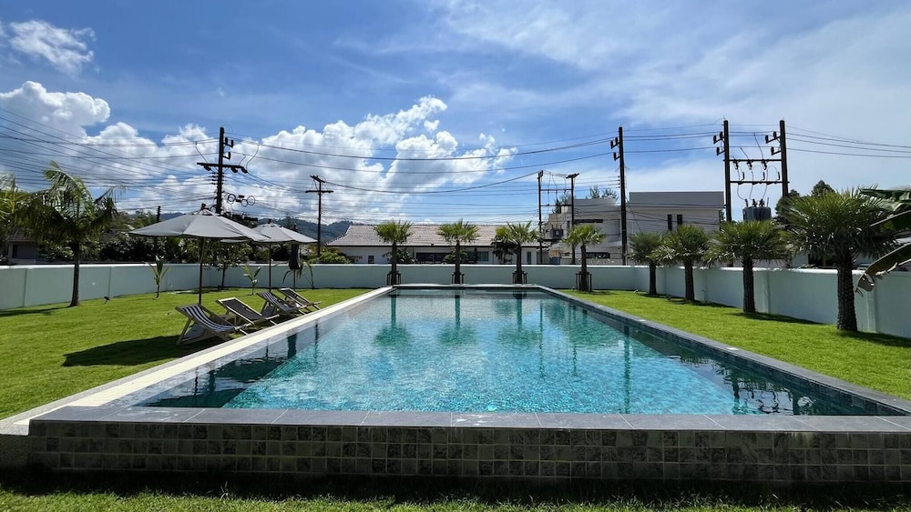 Khaolak Pool Villa With 3 Bedrooms