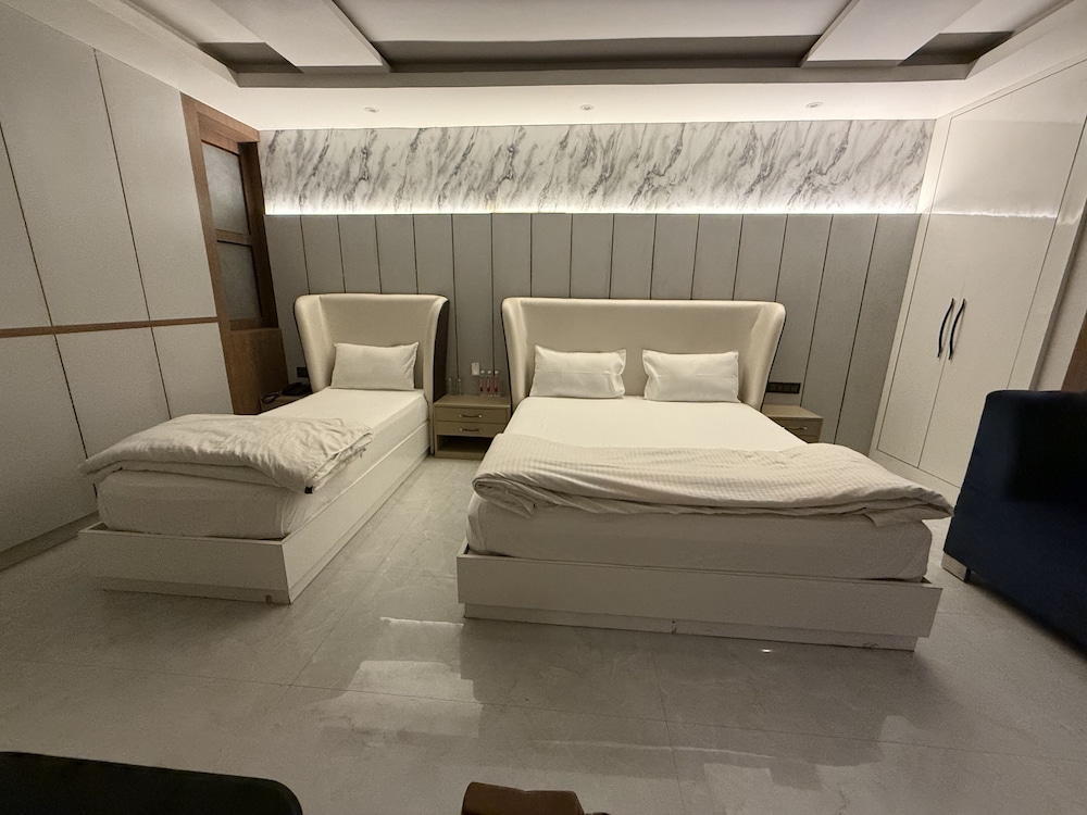 Hotel Lata Continental