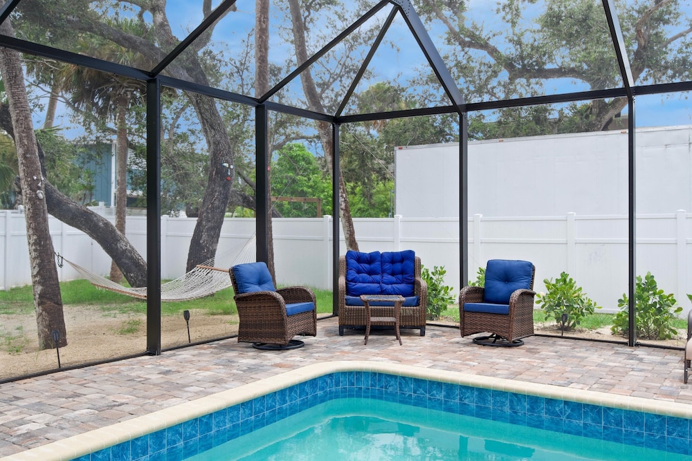 Beach Villa B