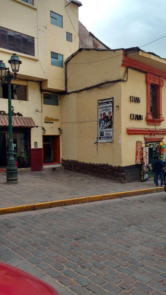 Qori punku - Hostel