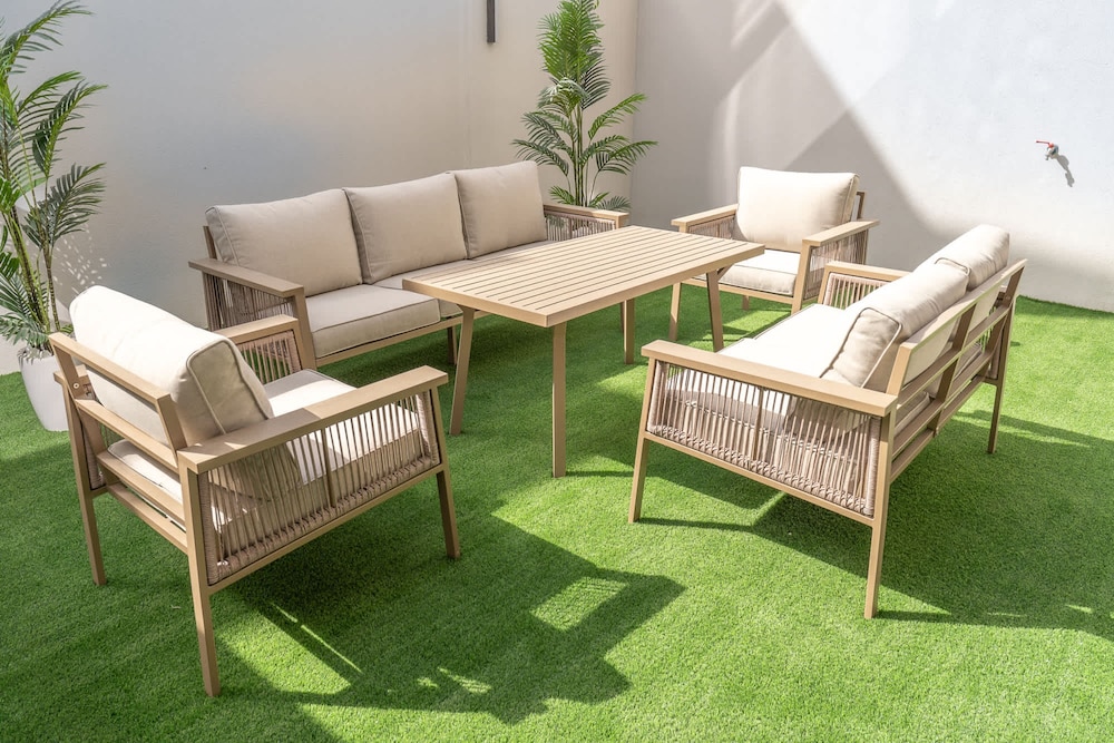 Classy 4-bedroom Villa With Spacious Balcony in Nad Al Sheba