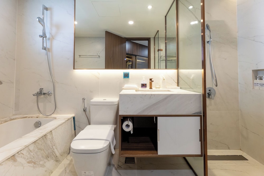 Midtown Premium Apartments