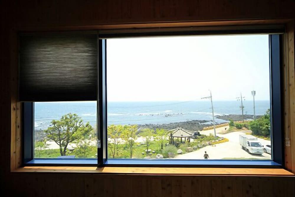 Seogwipo Gongcheonpo Villa Pension