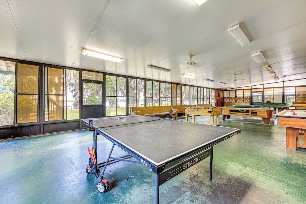 Steps to Lake Kerr: Home w/ Pool & Hot Tub Access!