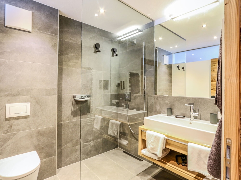 Chalet in Saalbach With Panoramic Sauna