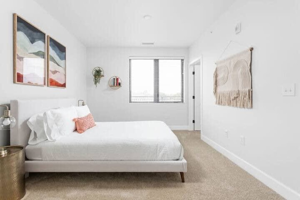 Cozysuites Stylish 2BR at Meridian Kessler