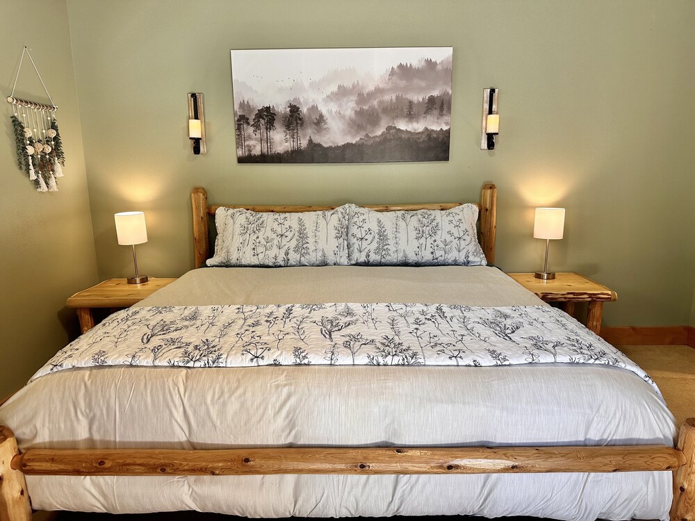 River Song Cabin 3 Bedroom Home