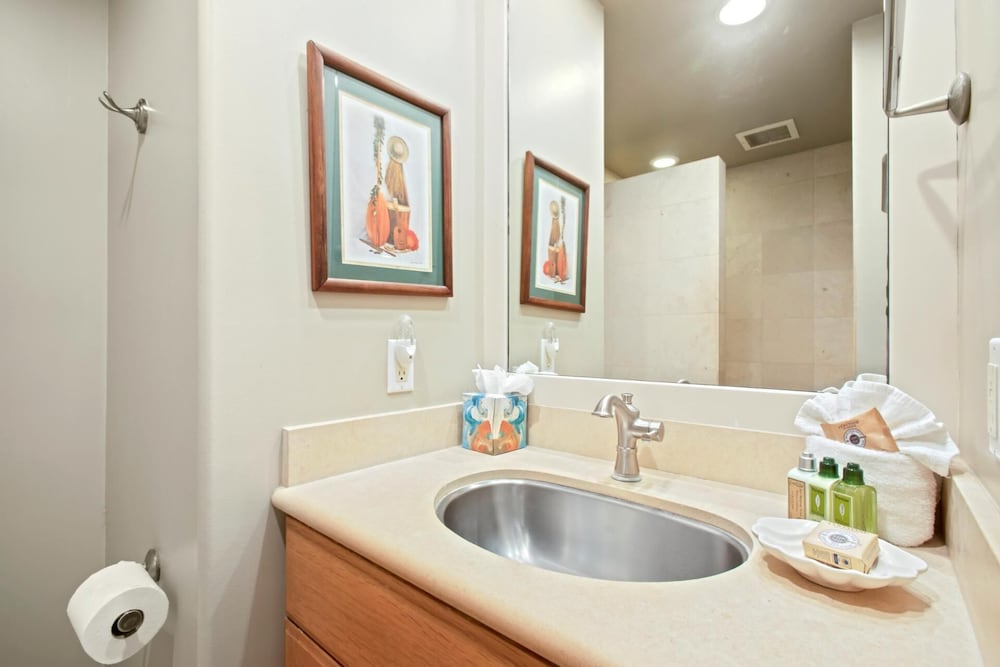 Maui Kaanapali Villas Collection by KBM - 2 Units on same floor (b242/b247)