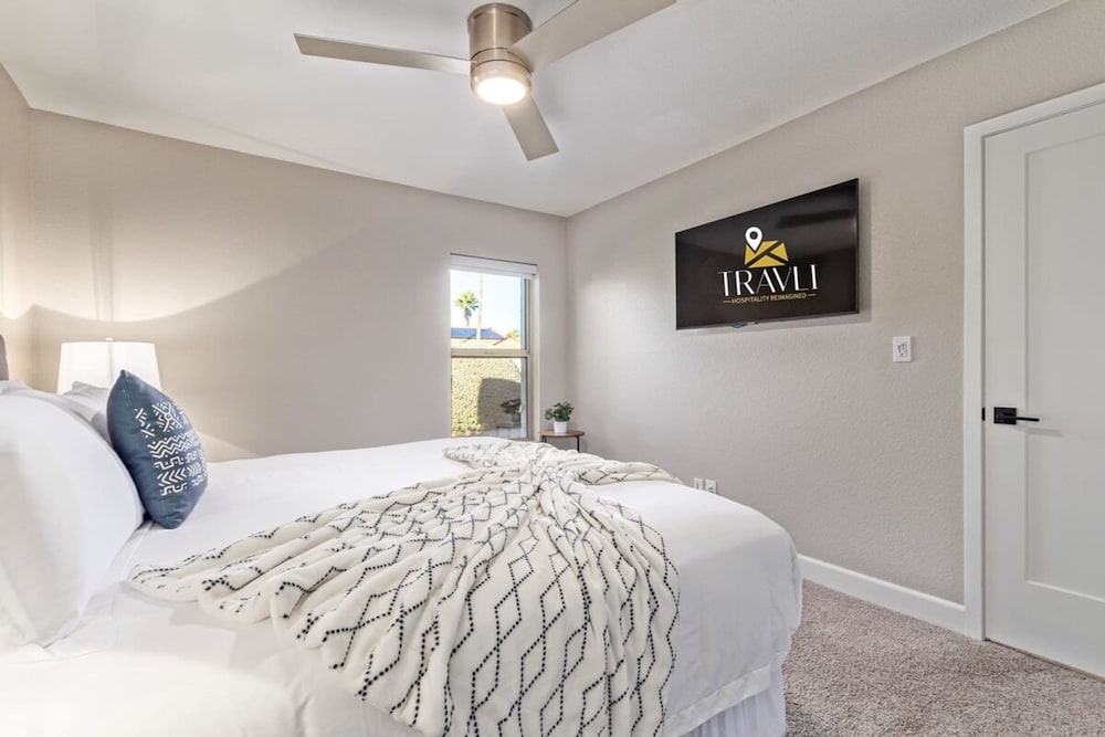 Citrus Grove Heated Pool Putt Grn Gameroom