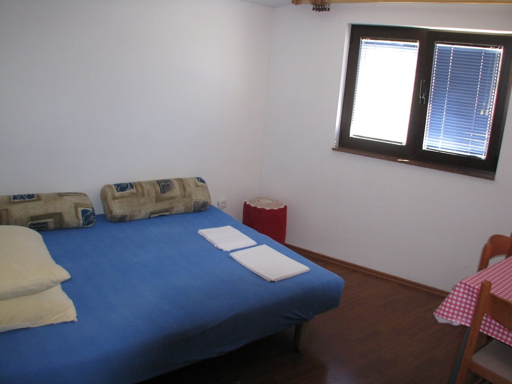 Apartments Miljak