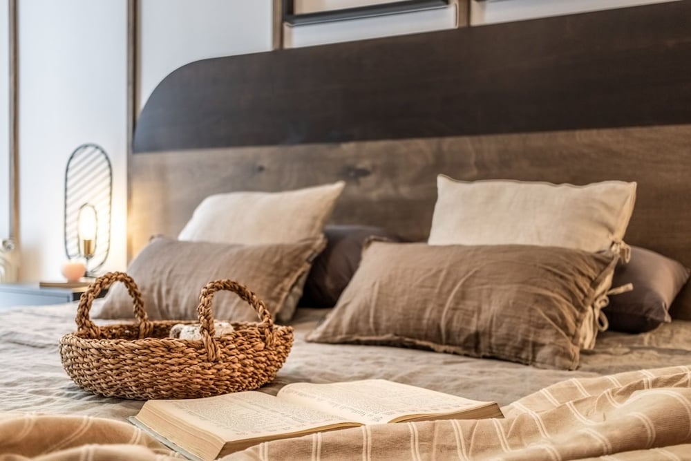 Uzer - 2 Bedrooms in Recoletos