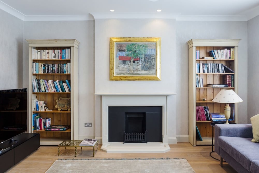 Beautiful 2 Bed 2 Bath Flat in South Kensington