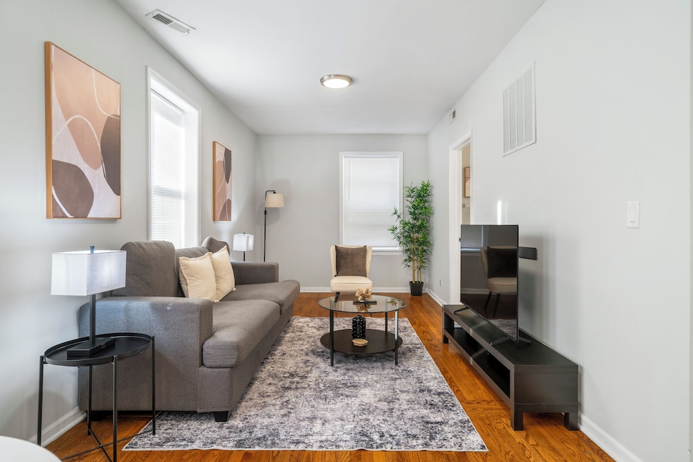 Cozy 1BR - Sunnyside 2N