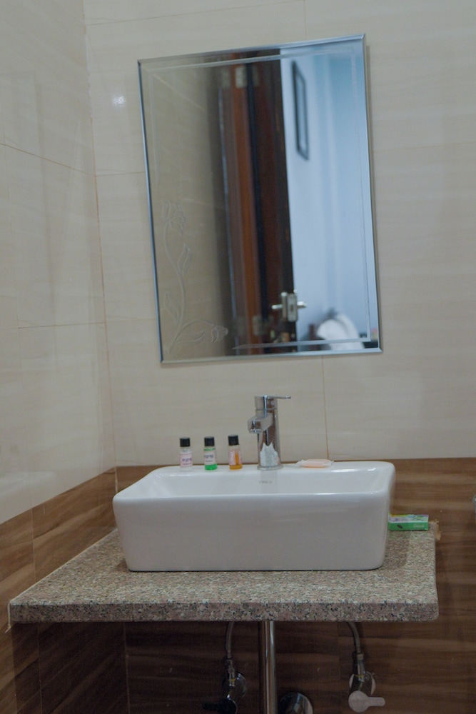 Dev Sneh Residency