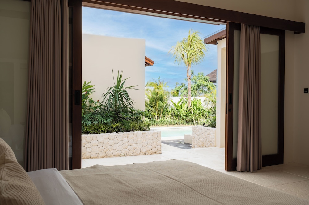 Rumah Tiha by Alfred in Bali