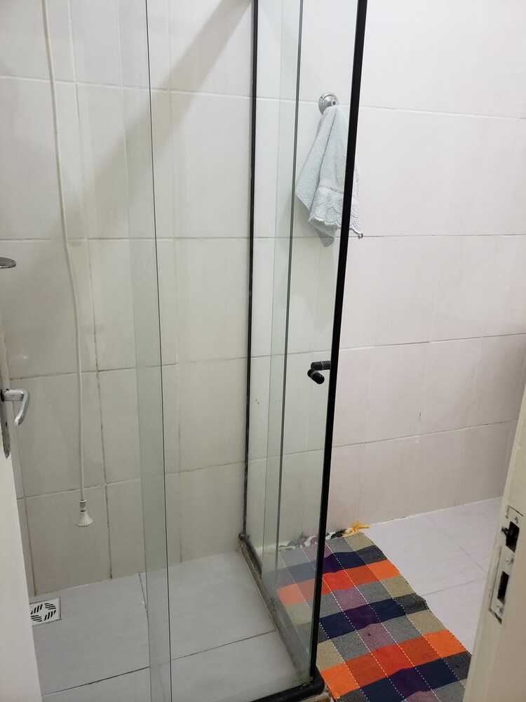 Centro da Cidade 2 quartos cama de casal