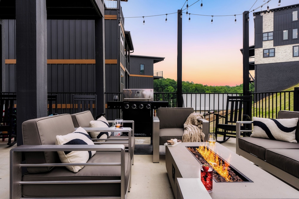 Smith Creek Reserve Luxury Cabins