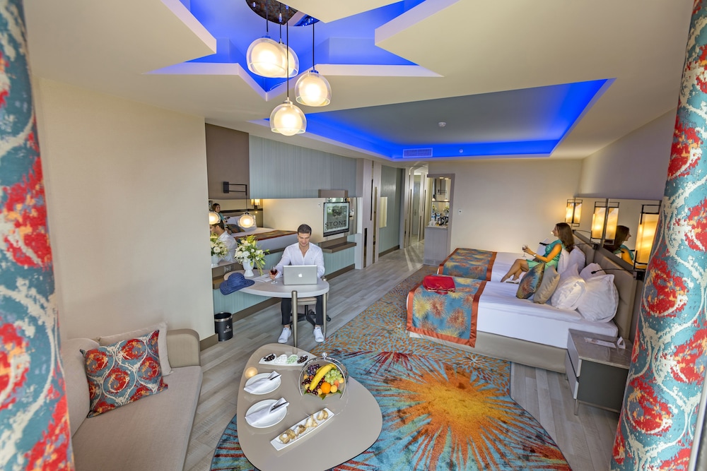 Royal Seginus - Her Şey Dahil - Image 20