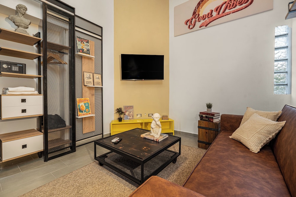 Apartamentos La Joaquina by HOUSY HOST