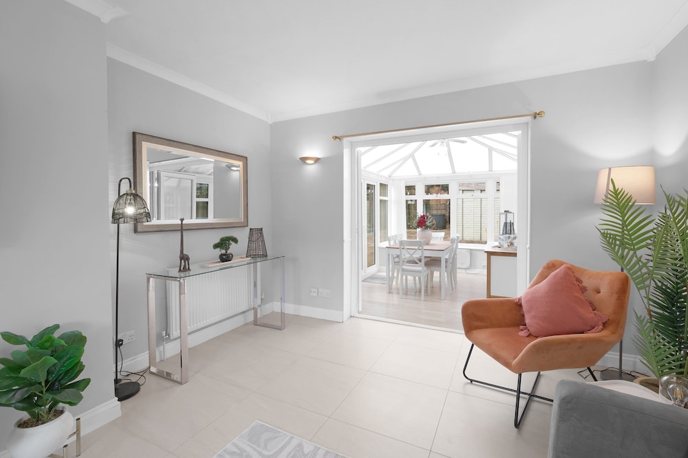 Keel Drive Modern 3 Bedroom Home