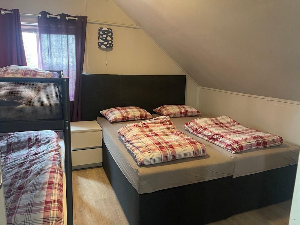 Arctic Skyview Retreat in Tromso - With Parking