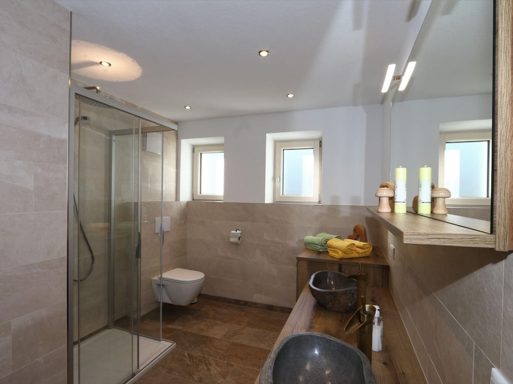 Beautiful Holiday Flat in Krimml Near Waterfalls