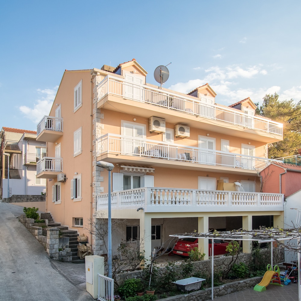 Villa Voinic 3