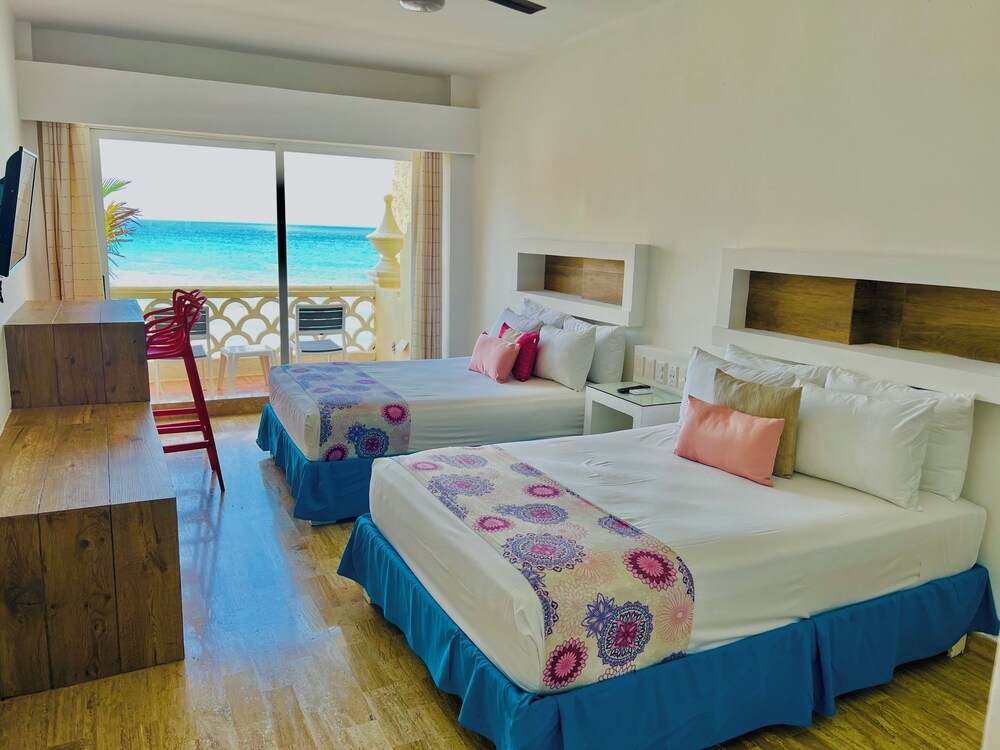 OvaCancun Apartments