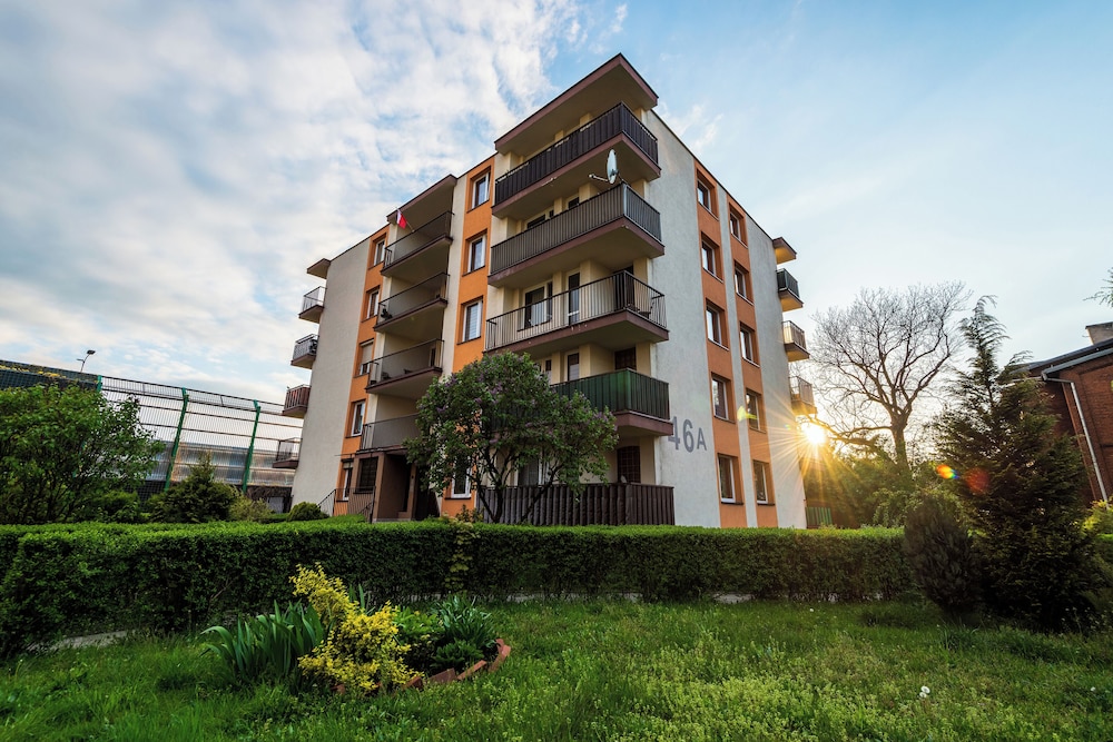 Family - by Kairos Apartments