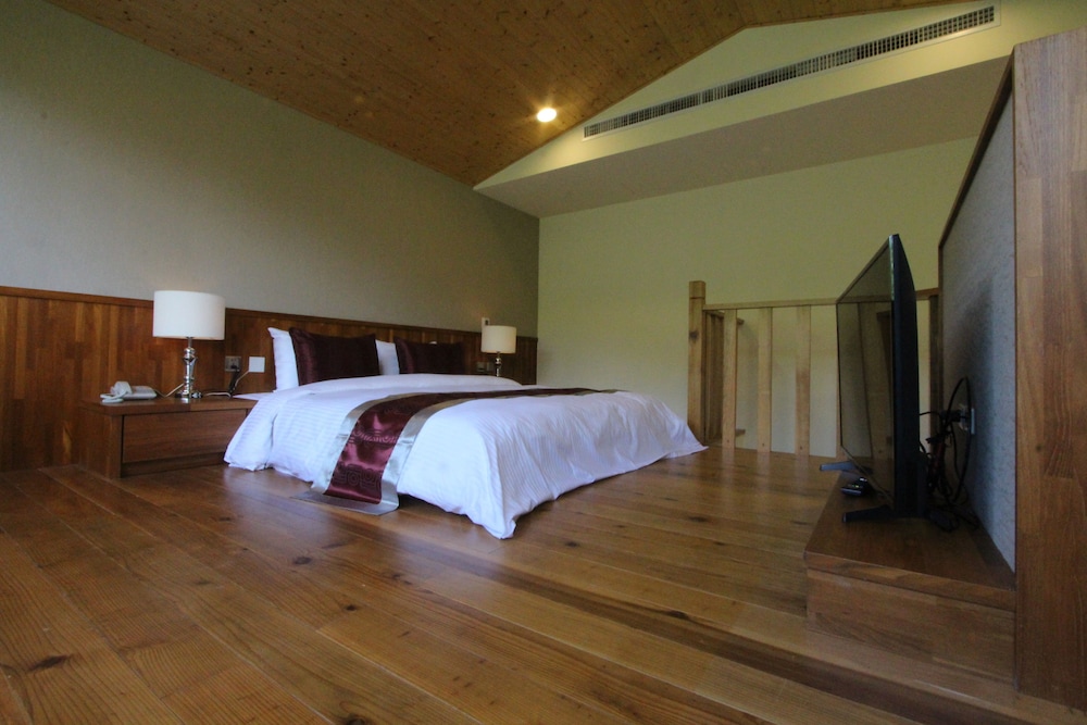 Huaman hot villa