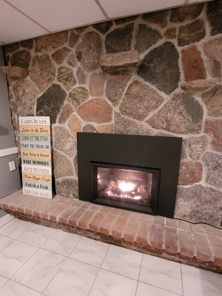 Whispering Pines Riverside Getaway