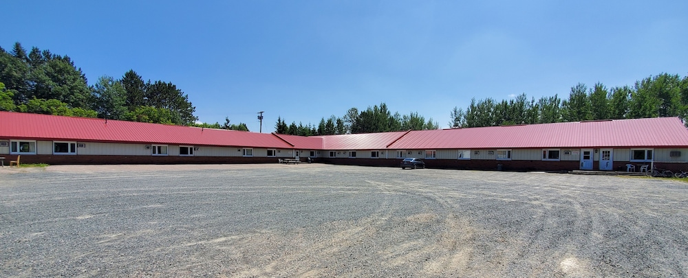 Englehart Inn