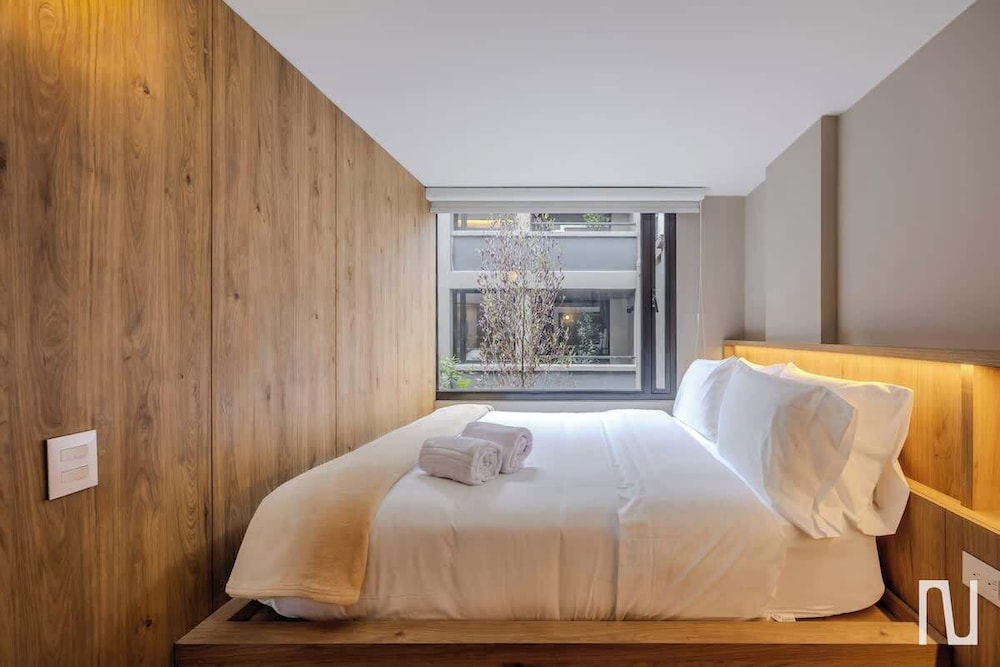 Nok Amazing 2BR Apartment With Balcony City Views