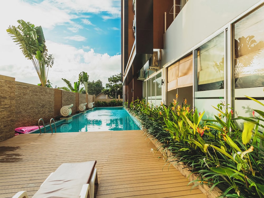 Studio in Chic Condo in Karon A510