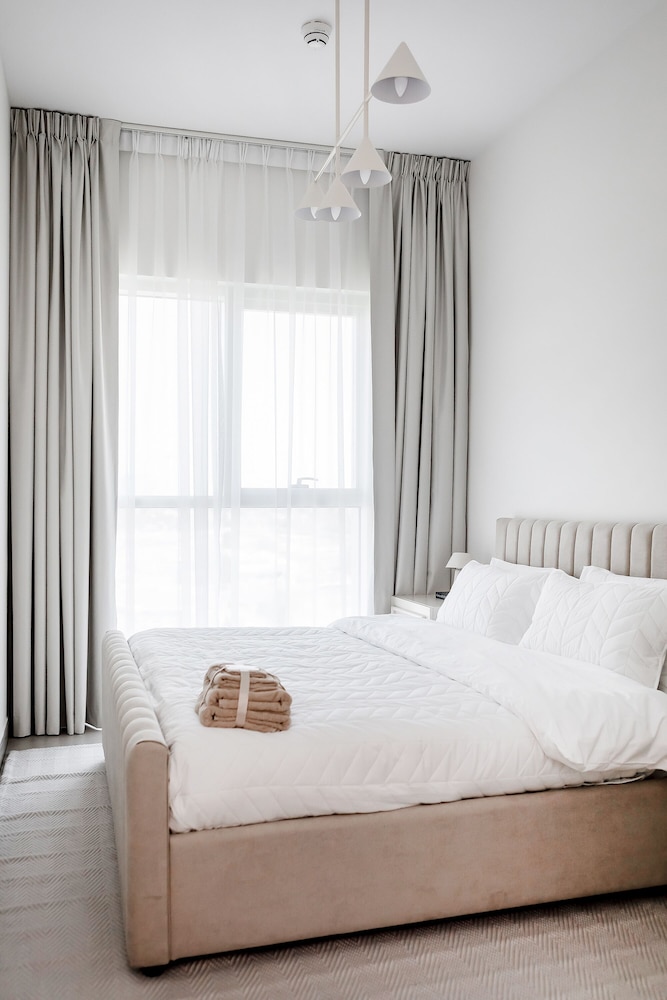 Deluxe 2BR Apartments at Socio