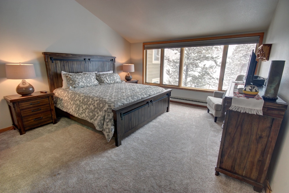 Pines 2169