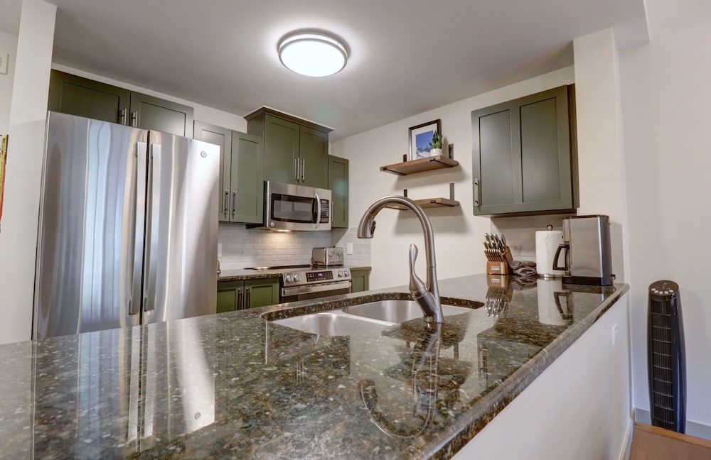 Pp212 Passage Point 2 Bedroom Condo