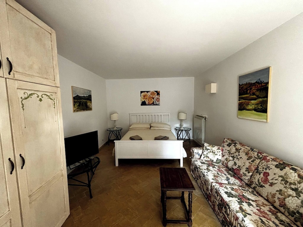 Charming Umbrian Apartment in Castel Viscardo