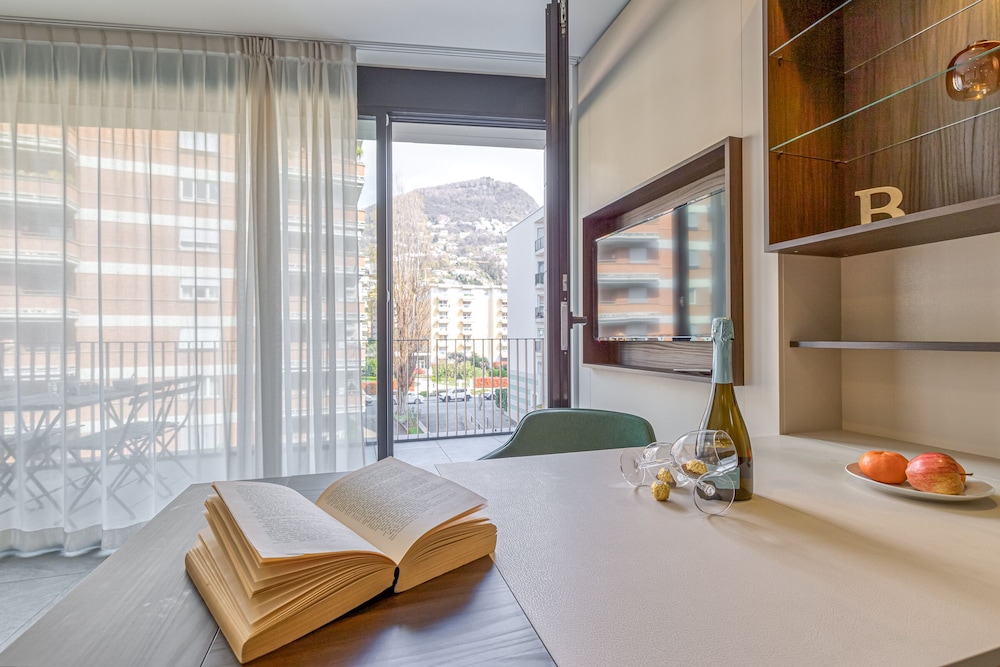 Icon H 208 Suite Micro-living view 3